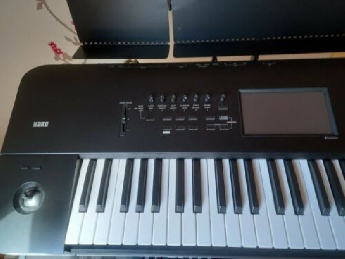 synthétiseur workstation KORG NAUTILUS