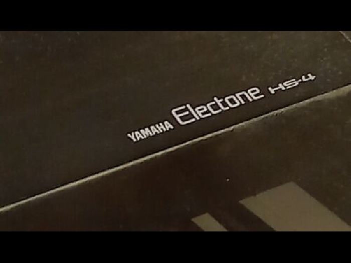 Hamaha Electone HS4 excellent état,  peu utilisé avec notice, banc velours
