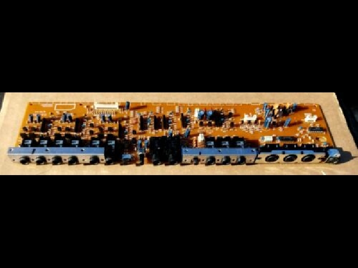 KLM-2084 Jack Board (KLM 2084) Korg Triton Parts Pièces Remplacement Synth