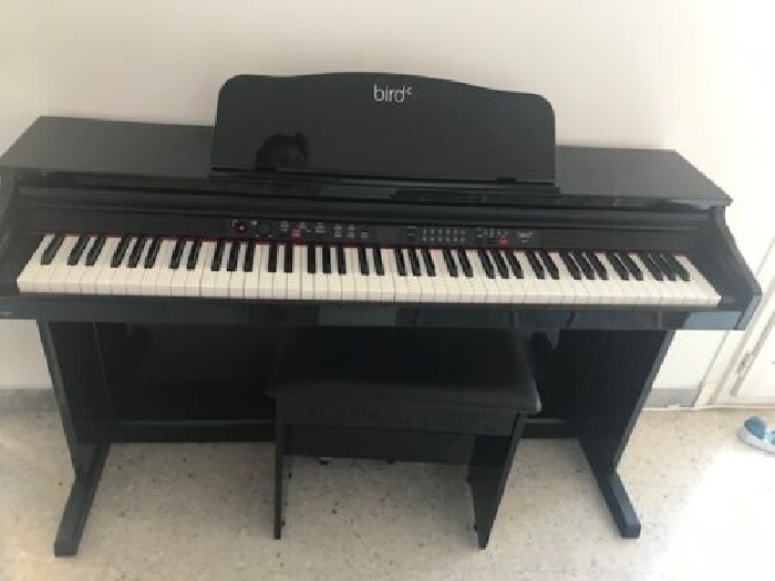 Piano numérique BIRD DP1 noir laqué avec sa banquette assortie - 88 touches