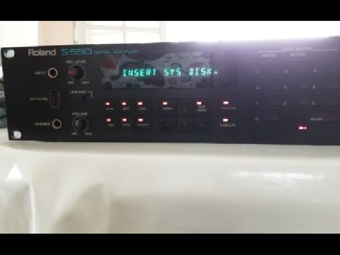 Roland S550 digital sampler 