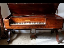 piano carré Pleyel n°  1496  juillet 1835 restauré à neuf par professionnel