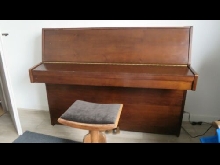 piano droit ancien