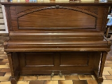vend piano droit George Rogers