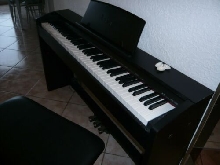 PIANO NUMERIQUE CASIO PRIVIA PX-735 COMME NEUF clavier 88 TOUCHES + banquette 