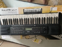 piano numérique yamaha PSR-E273